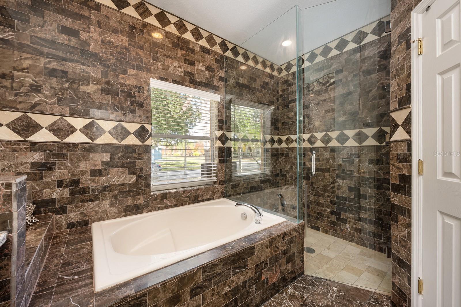 Image 15 of 30 For 3953 Port Sea Place