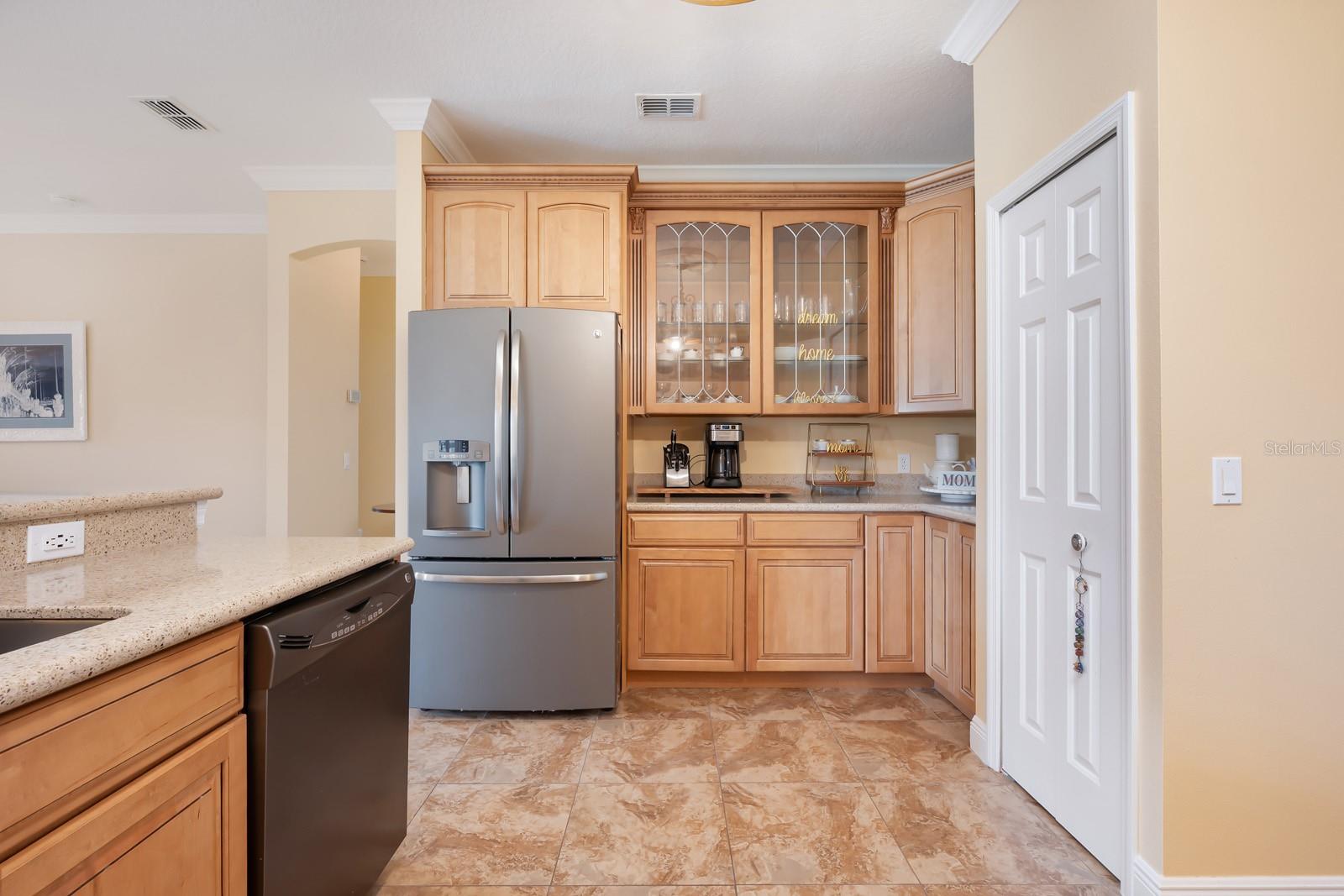 Image 6 of 30 For 3953 Port Sea Place