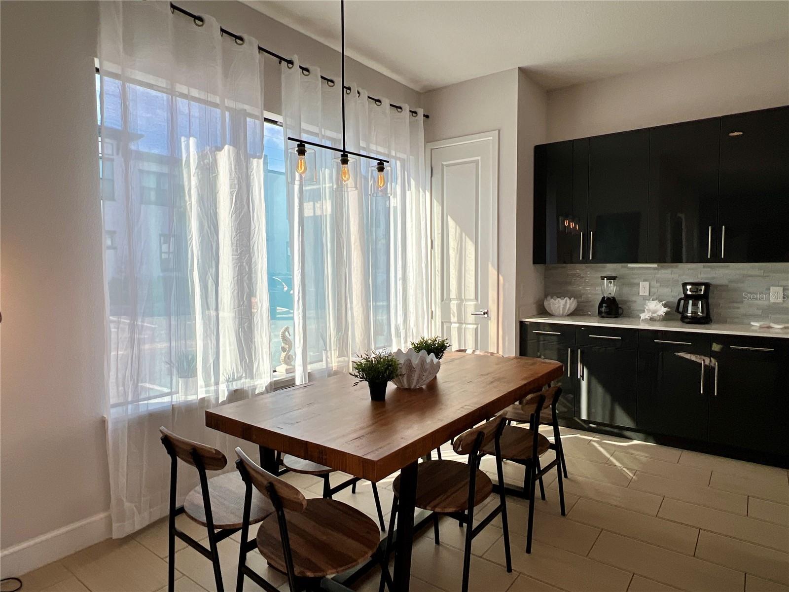 Image 5 of 47 For 235 Villa Domani Circle