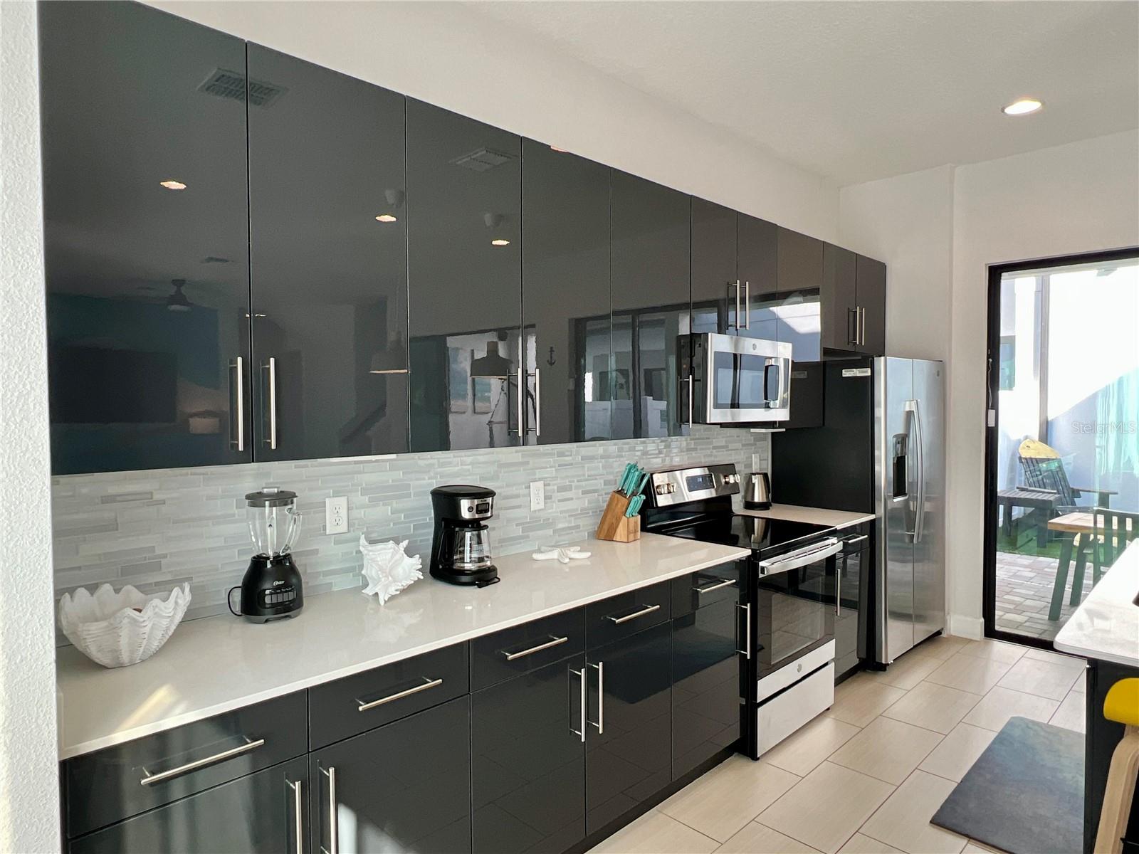 Image 7 of 47 For 235 Villa Domani Circle