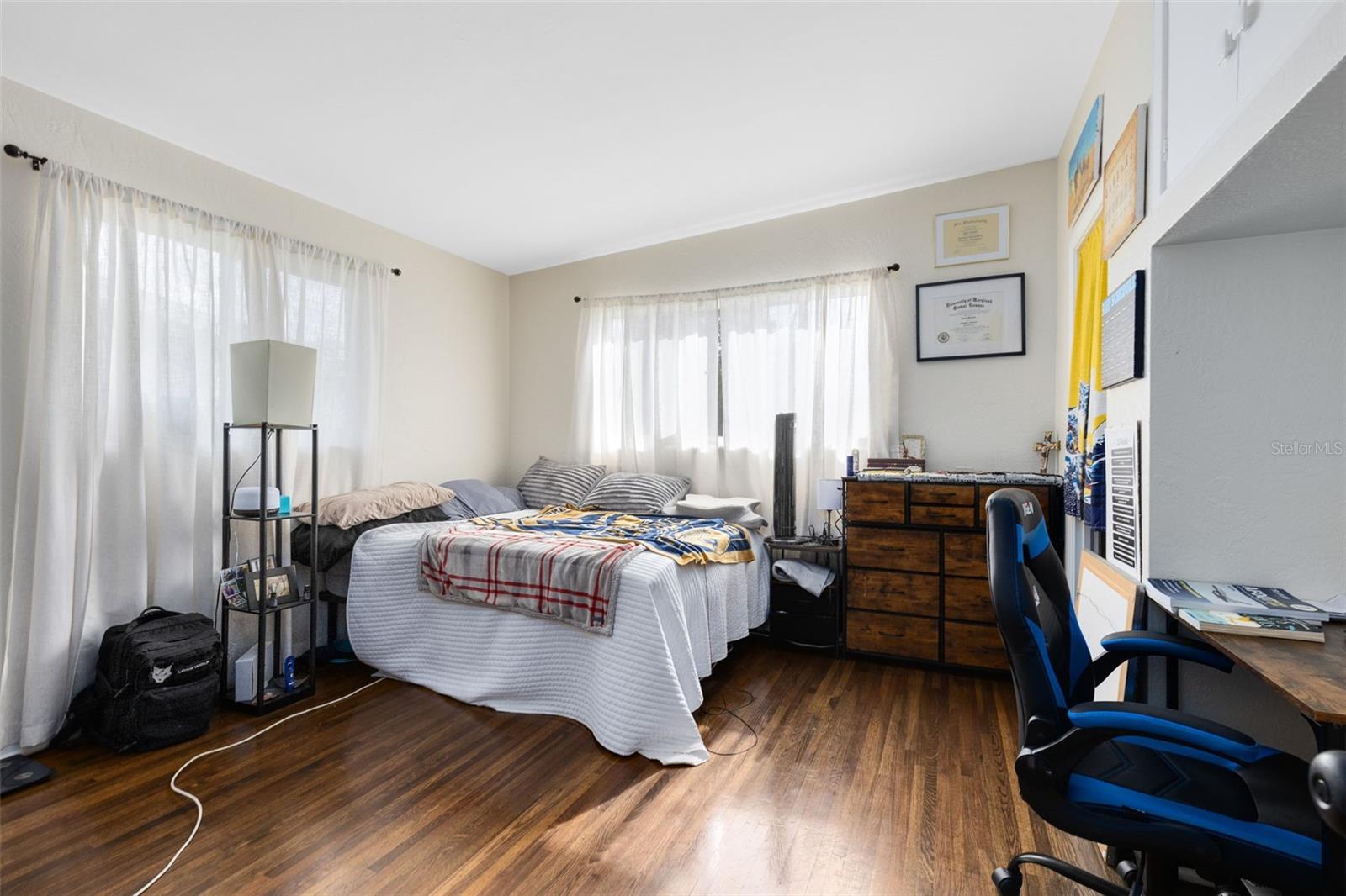 Image 12 of 28 For 424 Manhattan Avenue