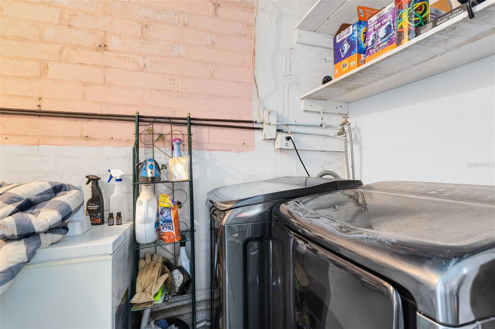 Image 21 of 28 For 424 Manhattan Avenue