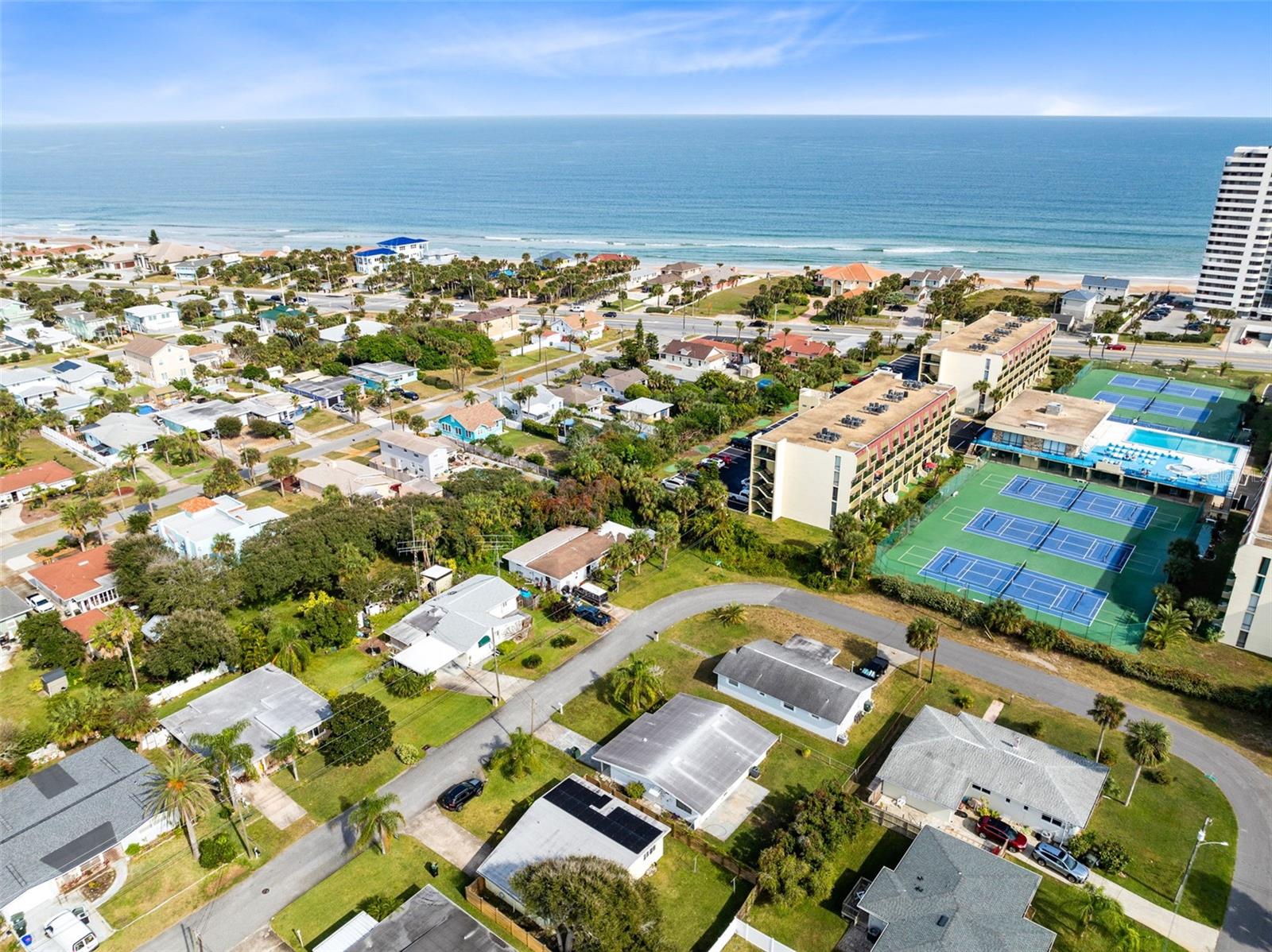 Image 27 of 28 For 424 Manhattan Avenue