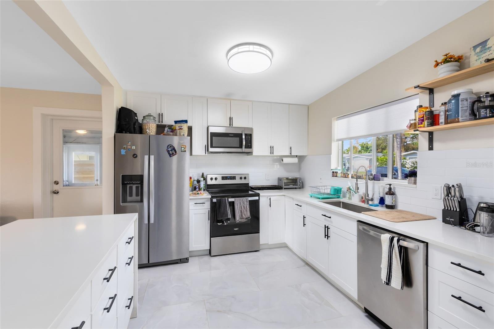 Image 6 of 28 For 424 Manhattan Avenue