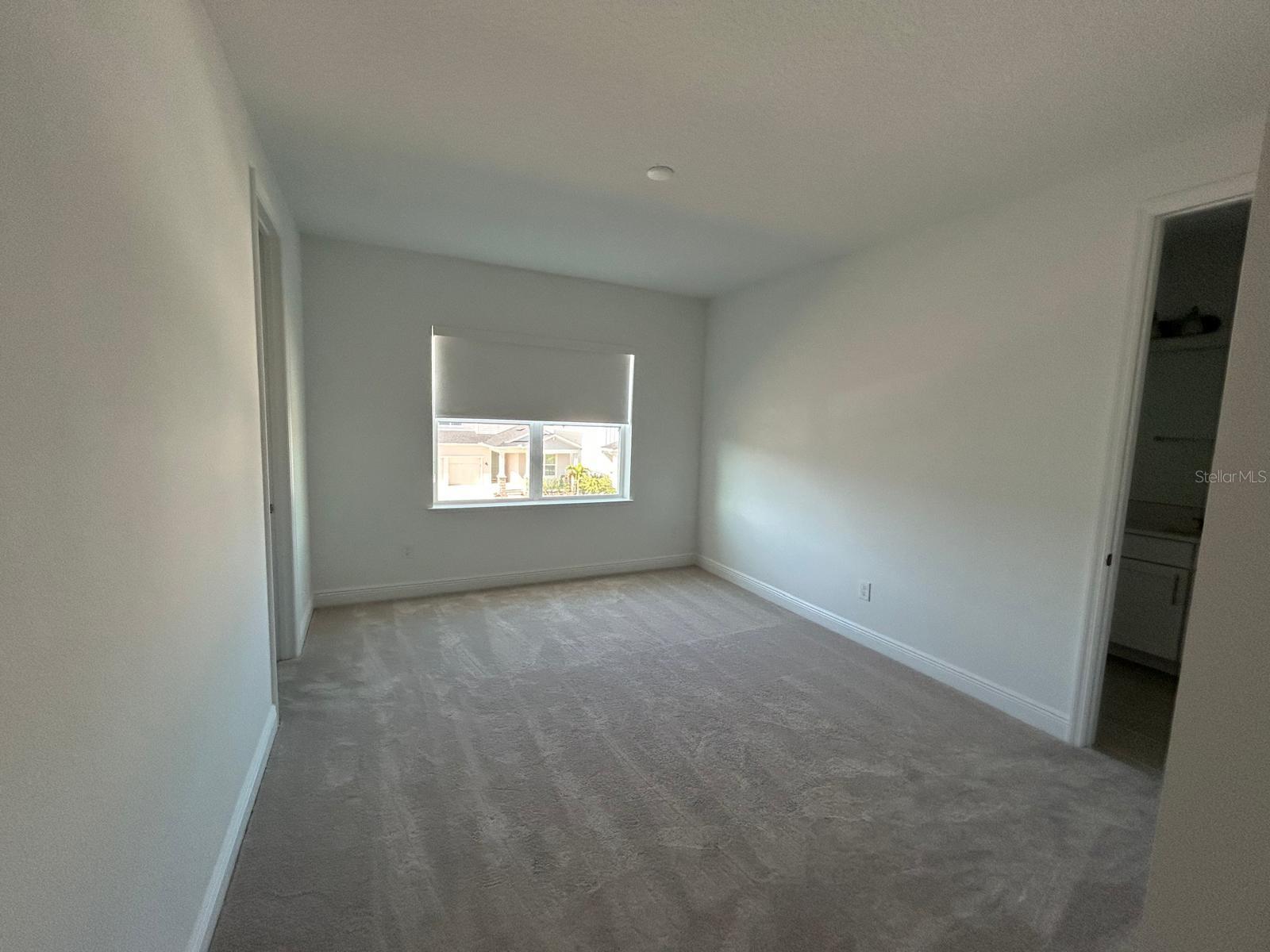 Image 35 of 55 For 13241 Tollcross Way