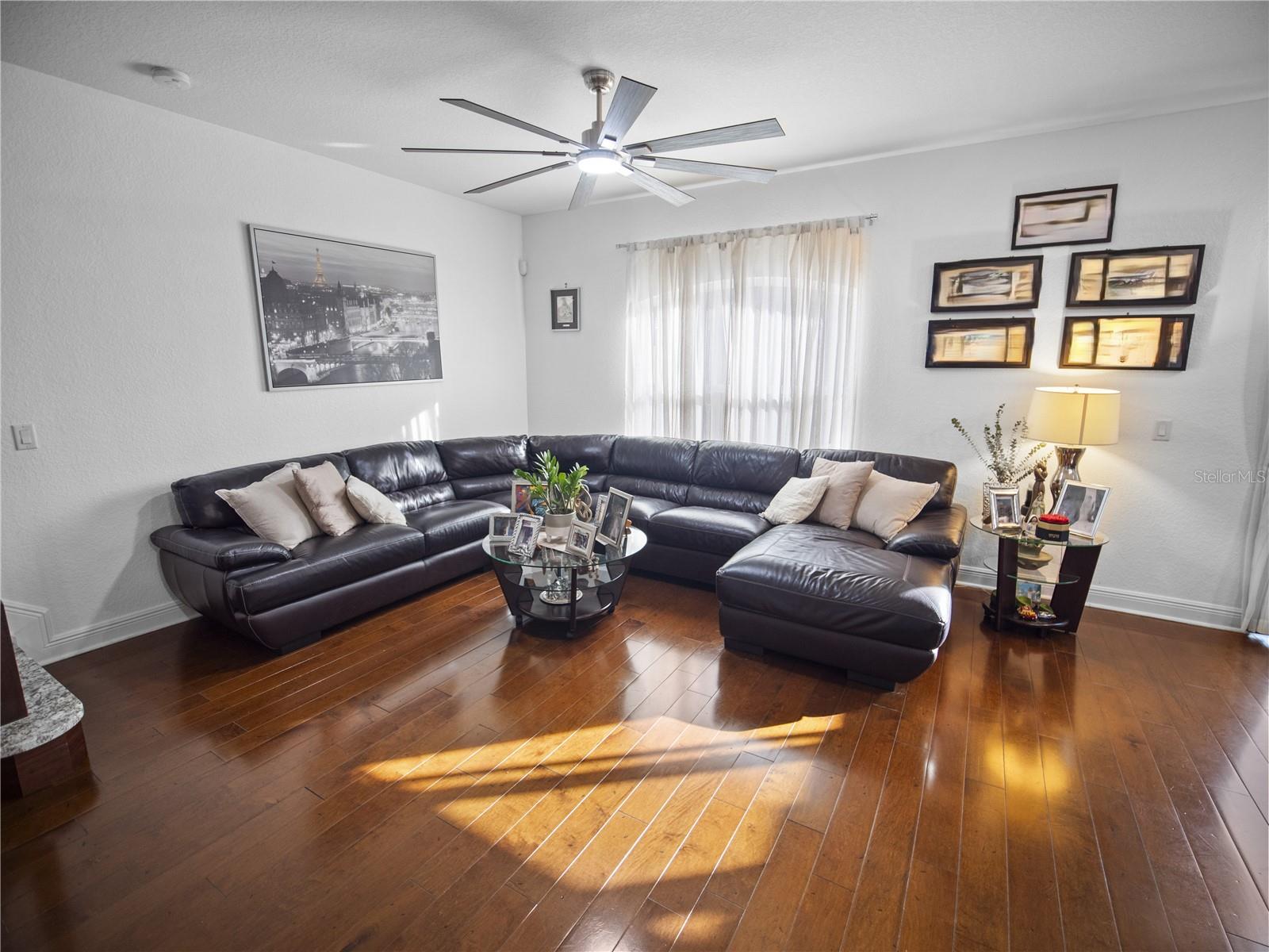 Image 5 of 32 For 10552 Belfry Circle