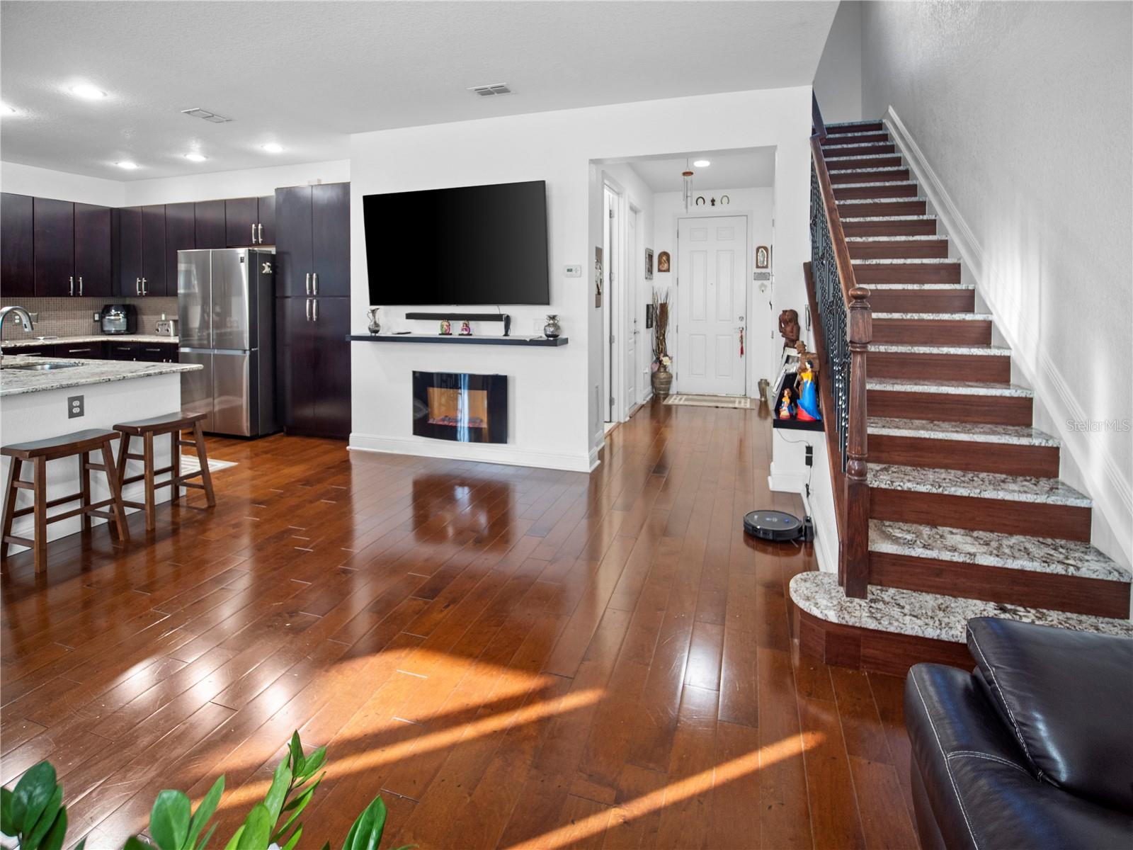 Image 6 of 32 For 10552 Belfry Circle