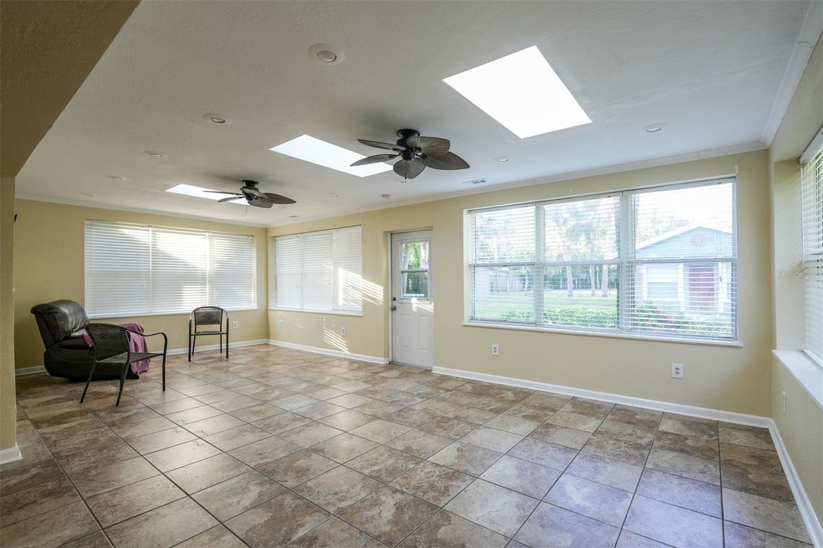 Image 16 of 22 For 10031 Union Park Drive