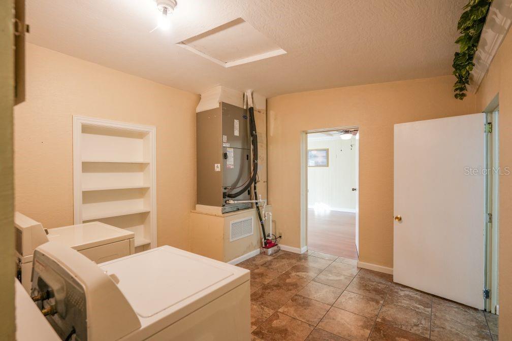 Image 17 of 22 For 10031 Union Park Drive