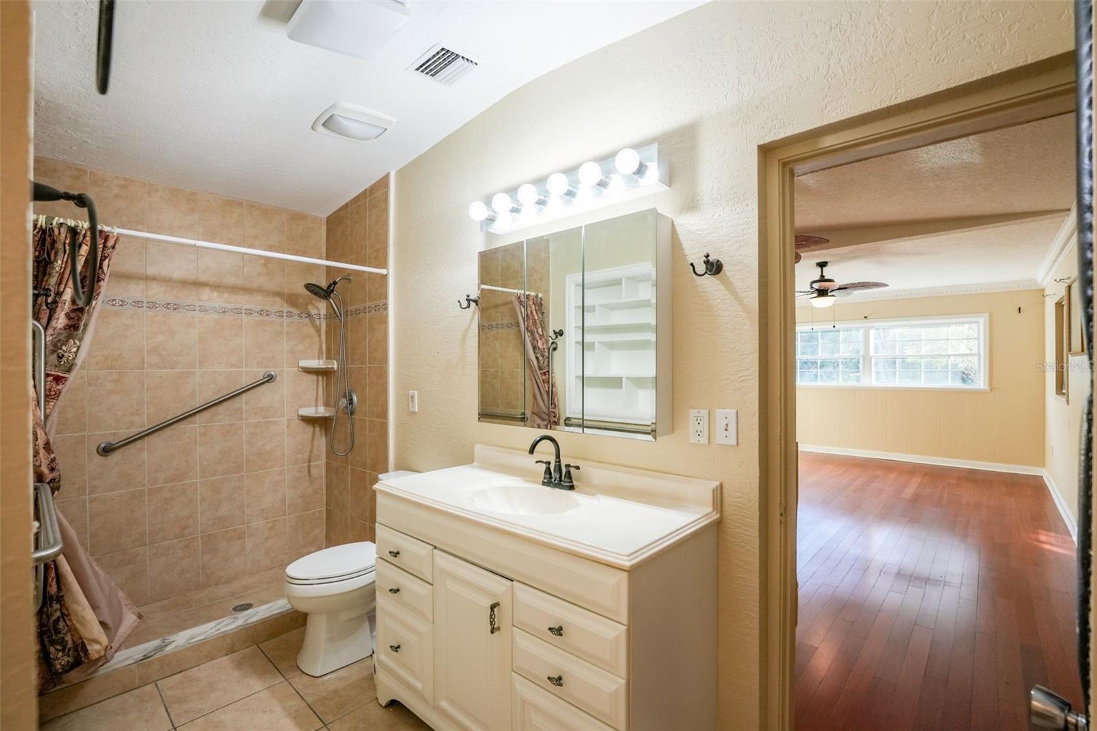 Image 21 of 22 For 10031 Union Park Drive