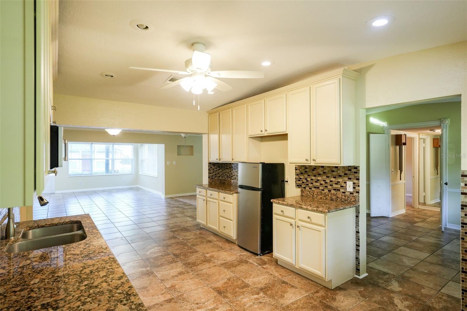 Image 8 of 22 For 10031 Union Park Drive