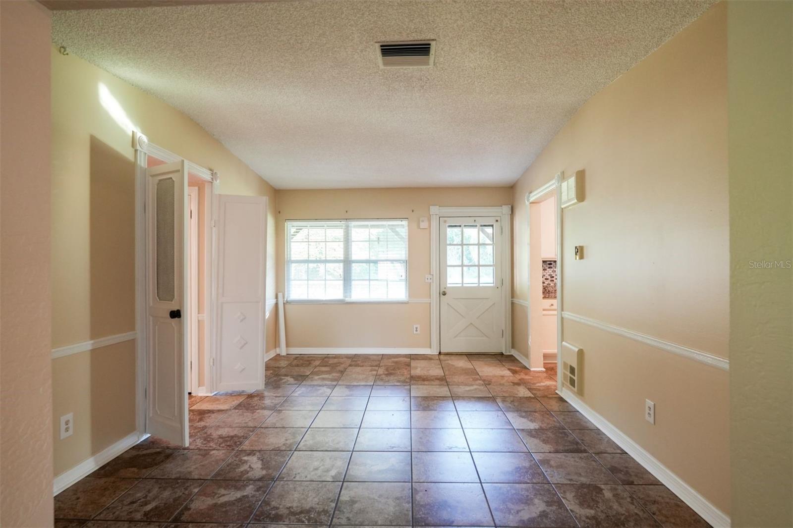 Image 9 of 22 For 10031 Union Park Drive