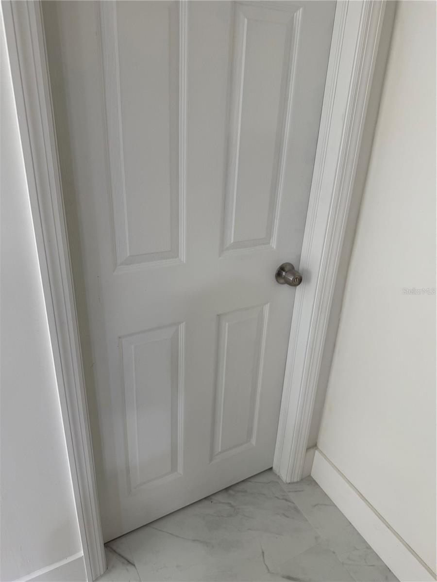 Image 16 of 46 For 305 Ann Street