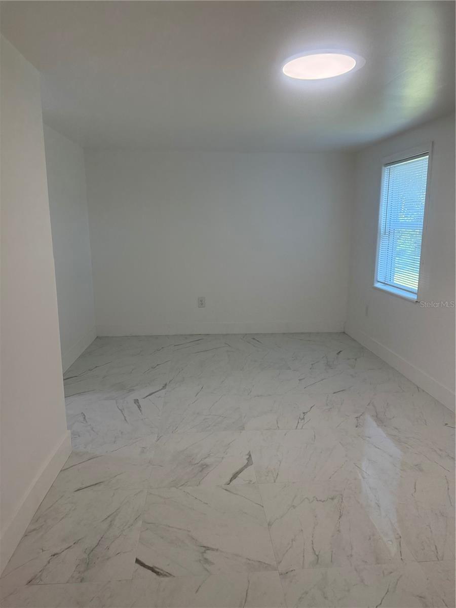 Image 38 of 46 For 305 Ann Street