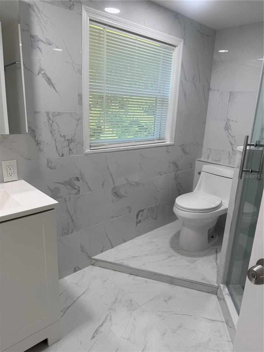 Image 40 of 46 For 305 Ann Street