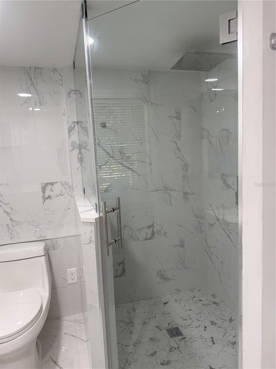 Image 42 of 46 For 305 Ann Street