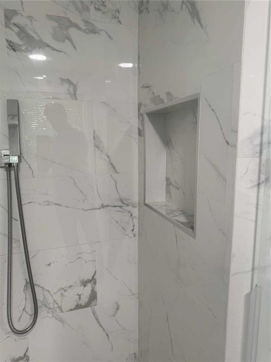 Image 45 of 46 For 305 Ann Street