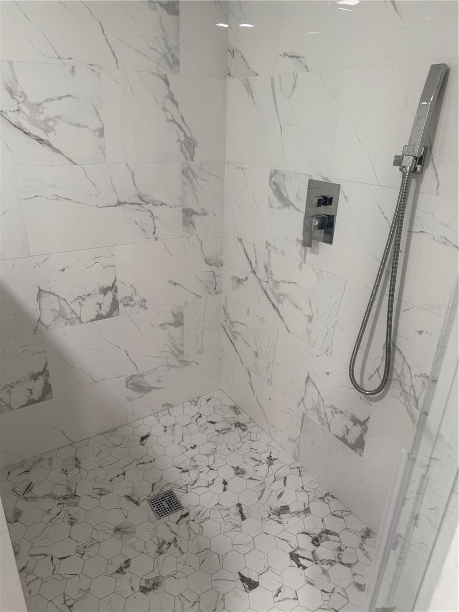 Image 46 of 46 For 305 Ann Street