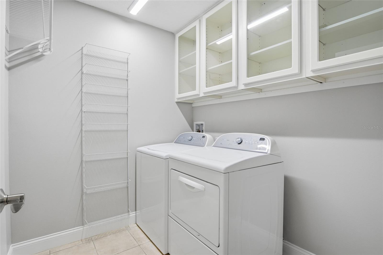 Image 21 of 33 For 6425 Wellington Drive