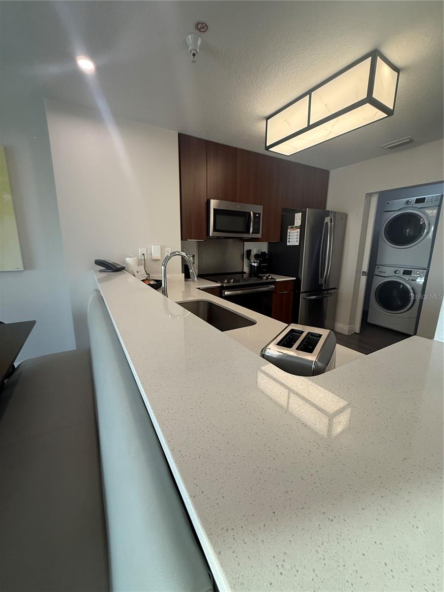 Image 10 of 25 For 14501 Grove Resort Avenue 2528