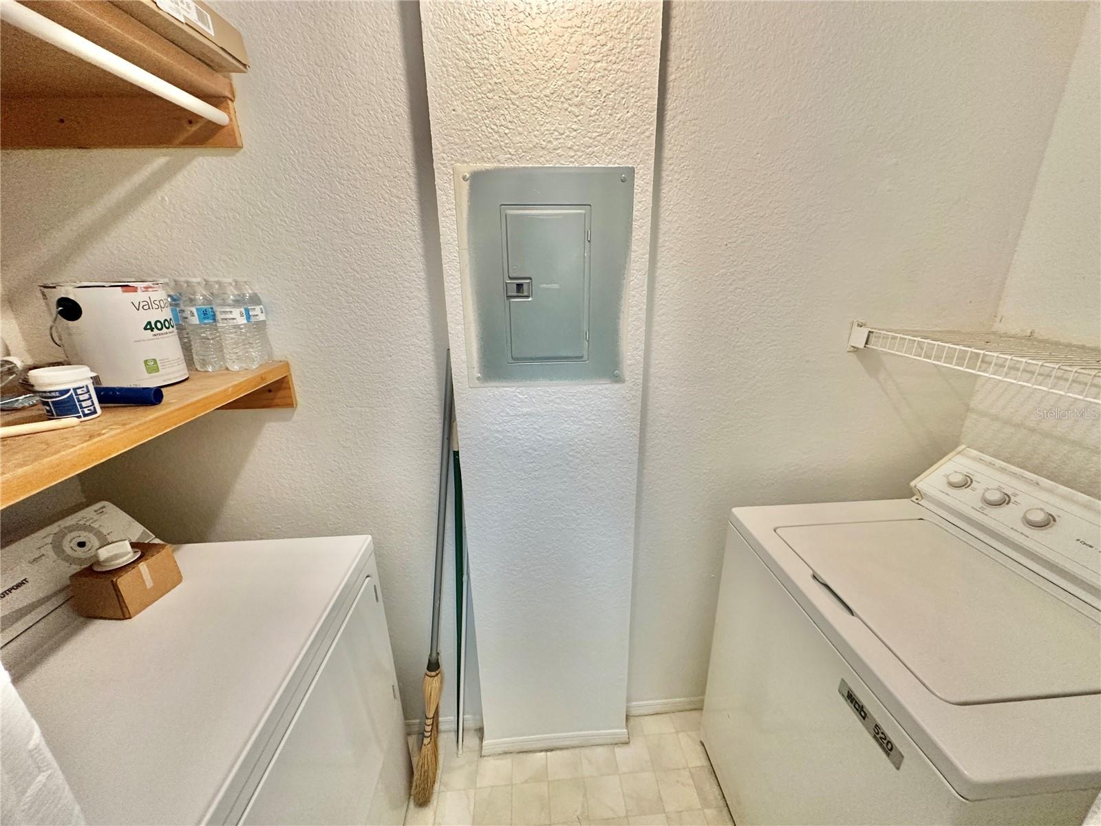 Image 7 of 17 For 2550 Alafaya Trail 3304