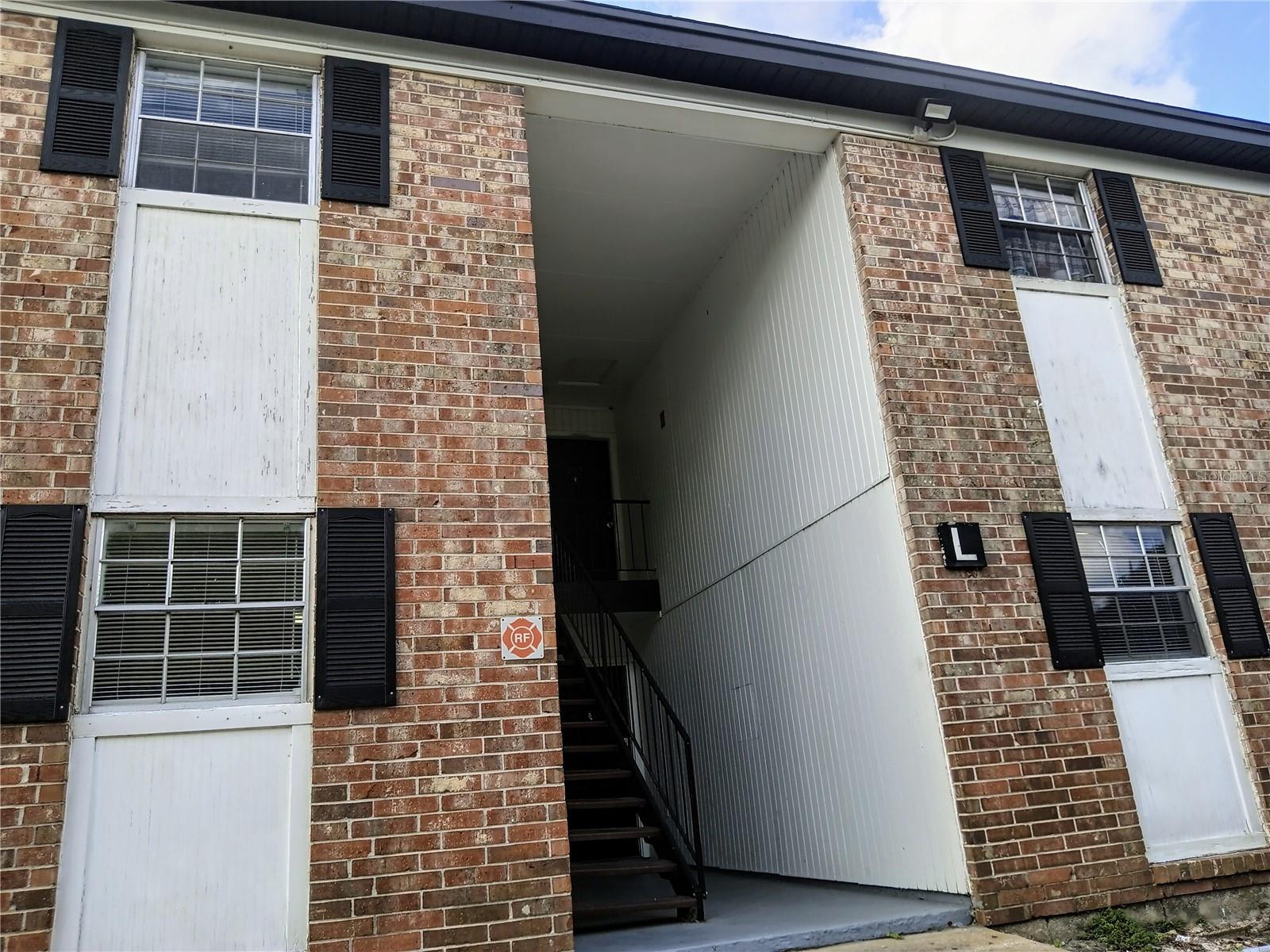 Image 2 of 24 For 5317 Curry Ford Road L102