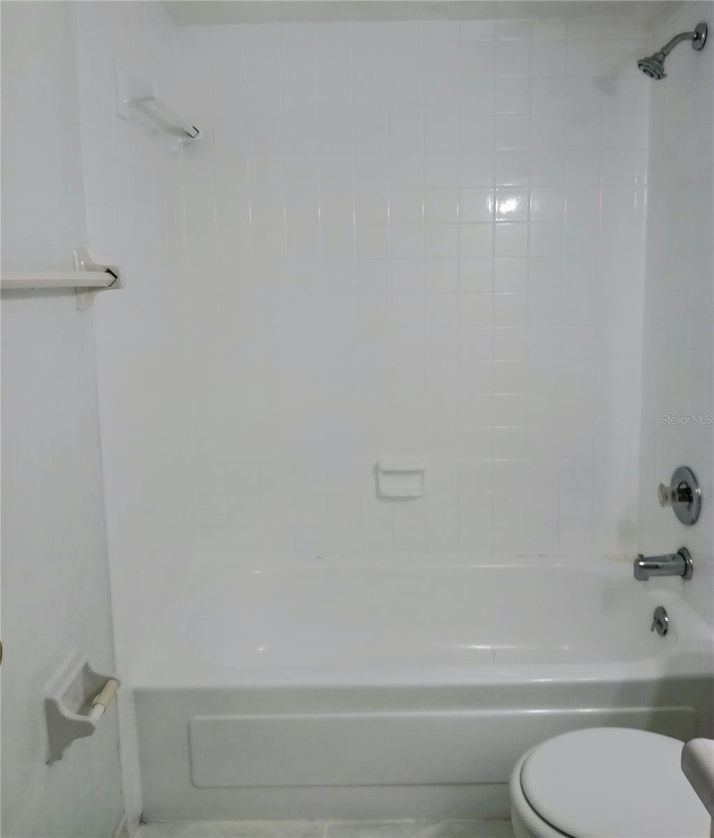 Image 20 of 24 For 5317 Curry Ford Road L102