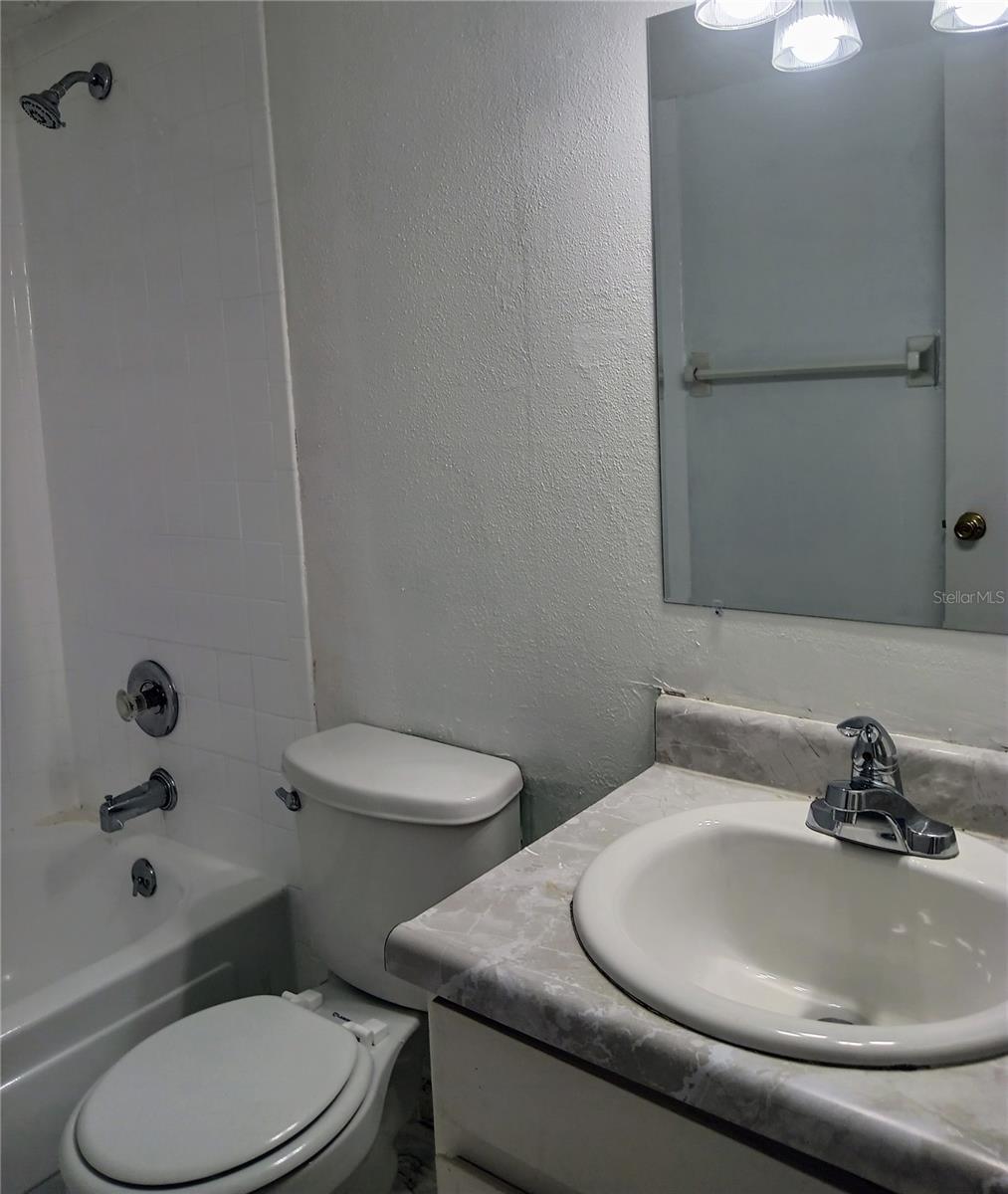 Image 21 of 24 For 5317 Curry Ford Road L102