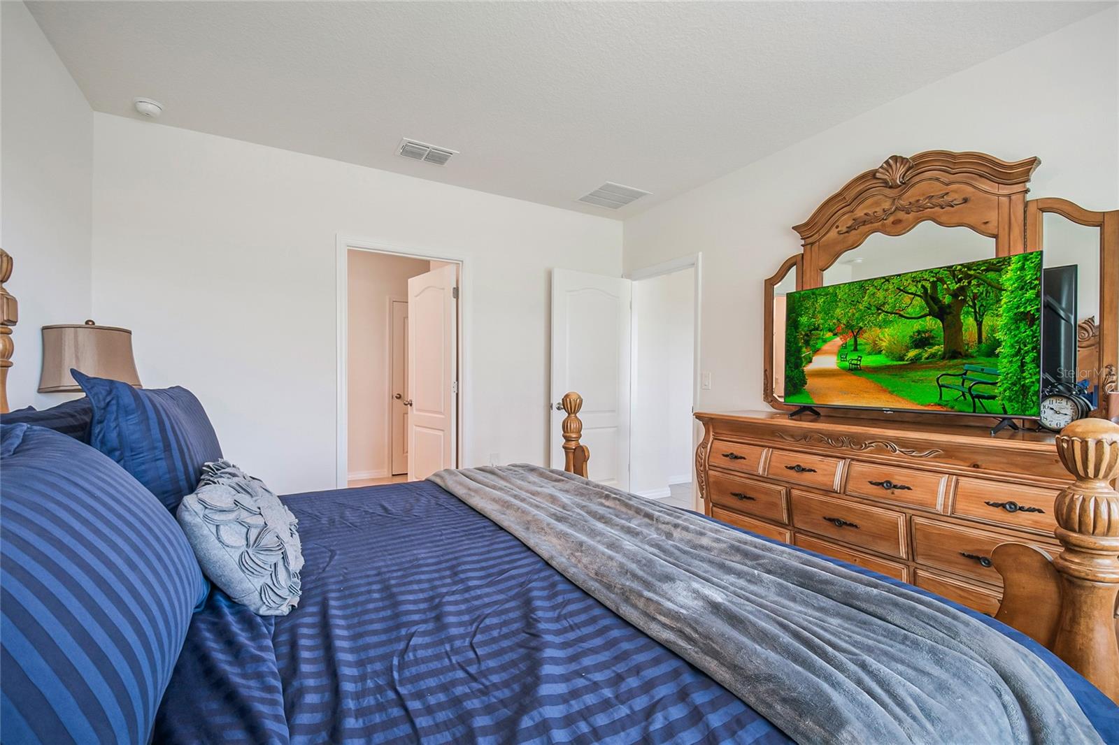 Image 15 of 30 For 1451 Olive Court