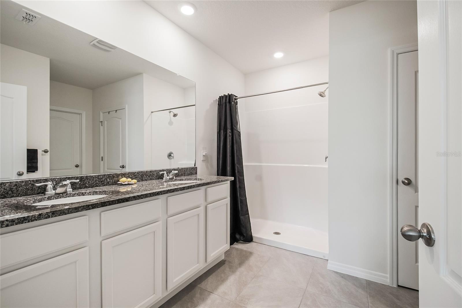 Image 16 of 30 For 1451 Olive Court