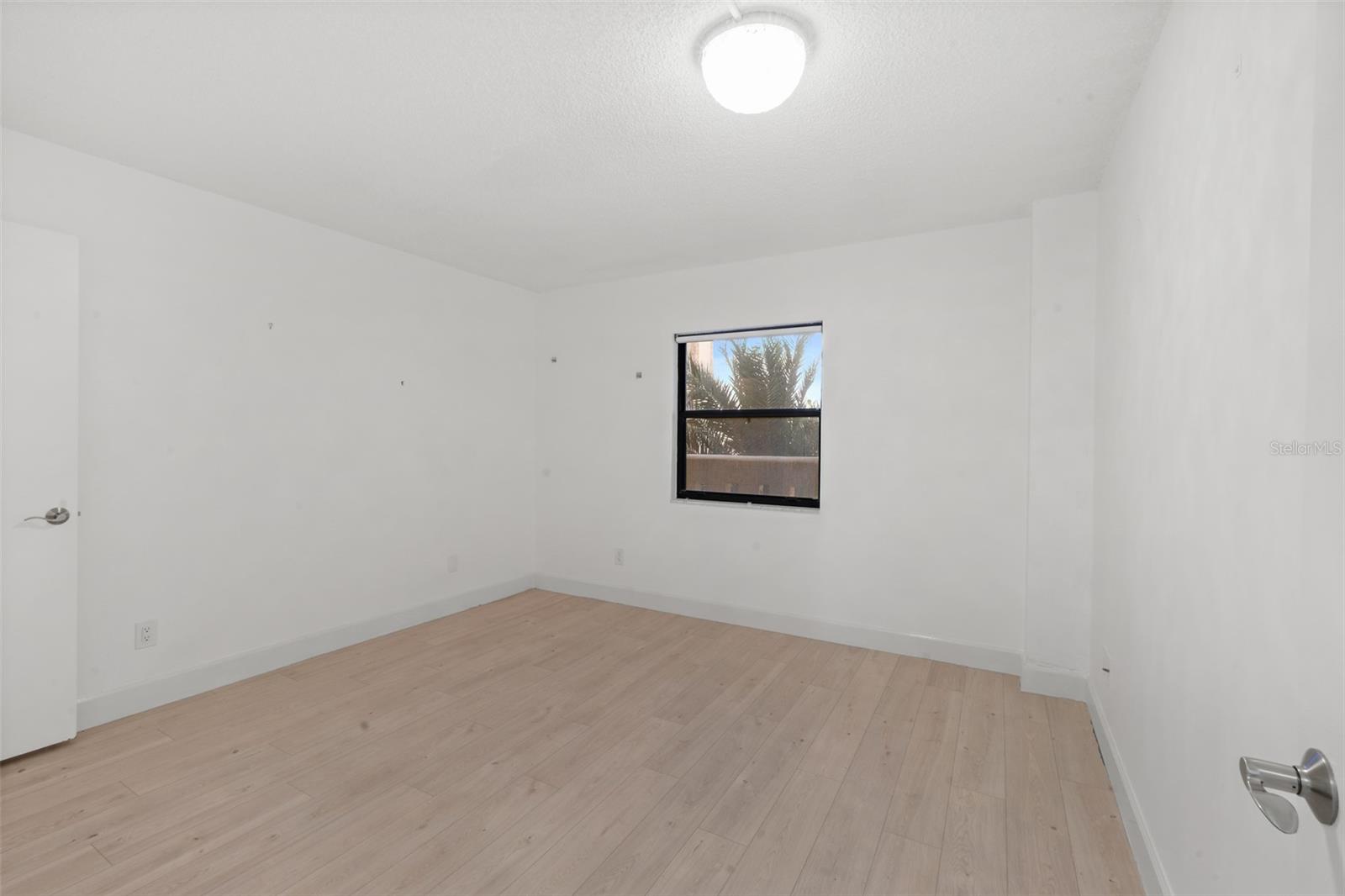 Image 12 of 30 For 1860 Atlantic Avenue B302