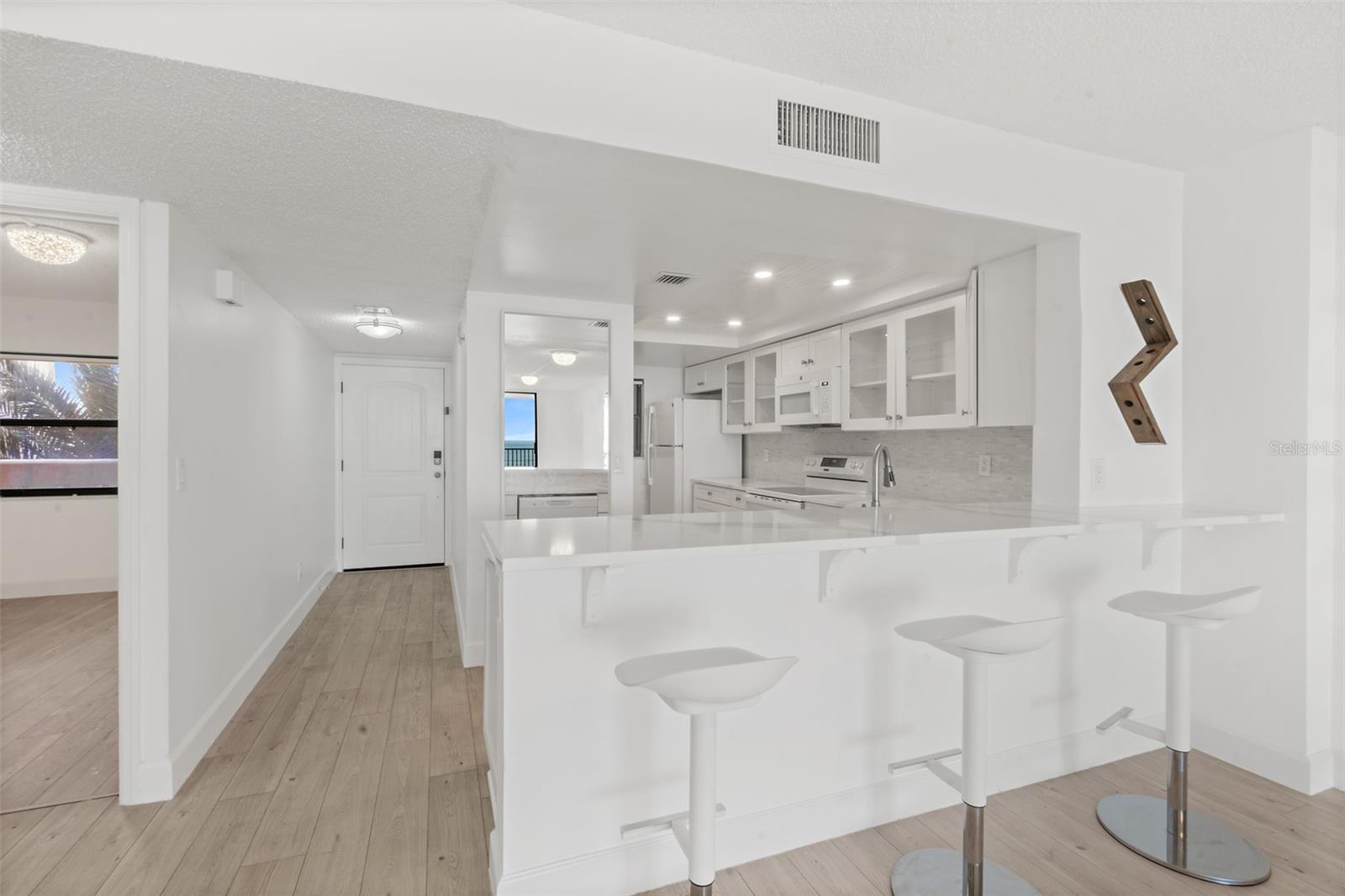 Image 21 of 30 For 1860 Atlantic Avenue B302