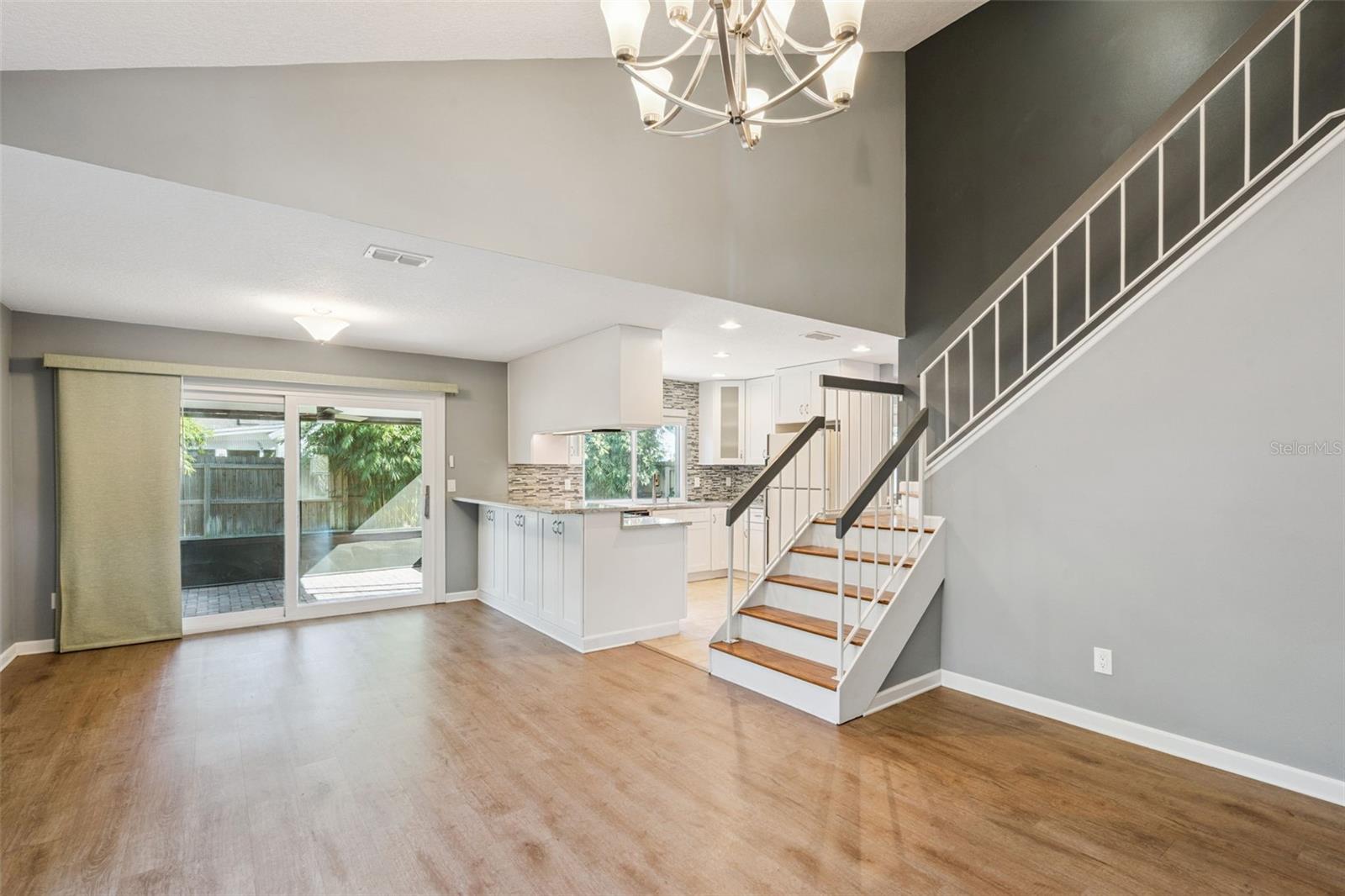 Image 10 of 40 For 2111 Churchill Downs Circle