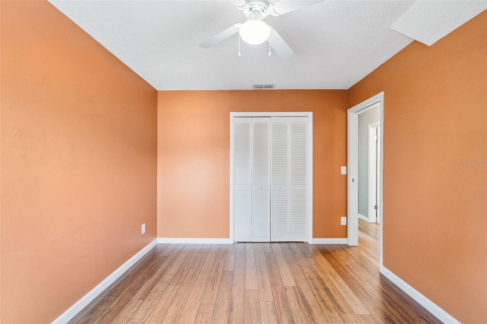 Image 23 of 40 For 2111 Churchill Downs Circle