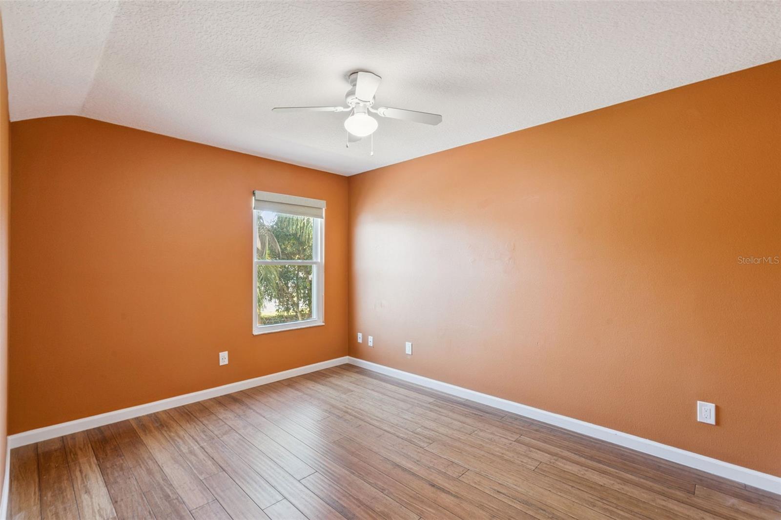 Image 24 of 40 For 2111 Churchill Downs Circle