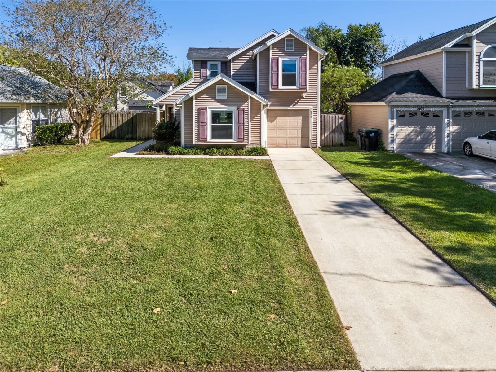 Image 3 of 40 For 2111 Churchill Downs Circle