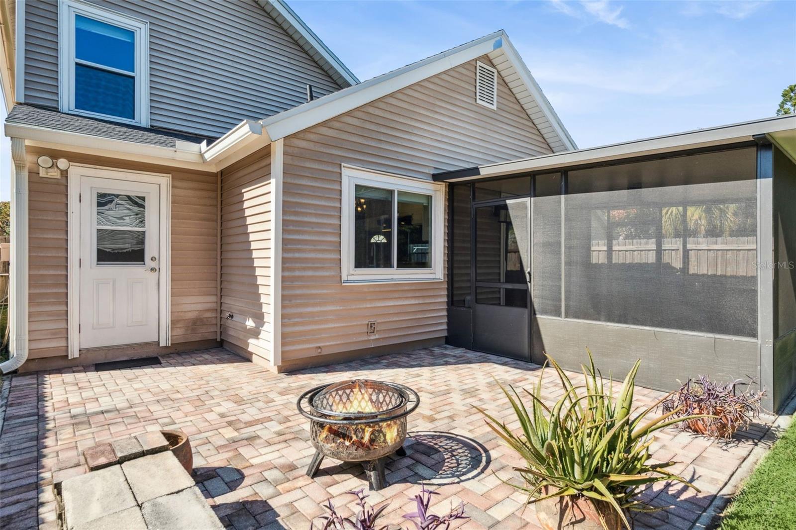 Image 31 of 40 For 2111 Churchill Downs Circle