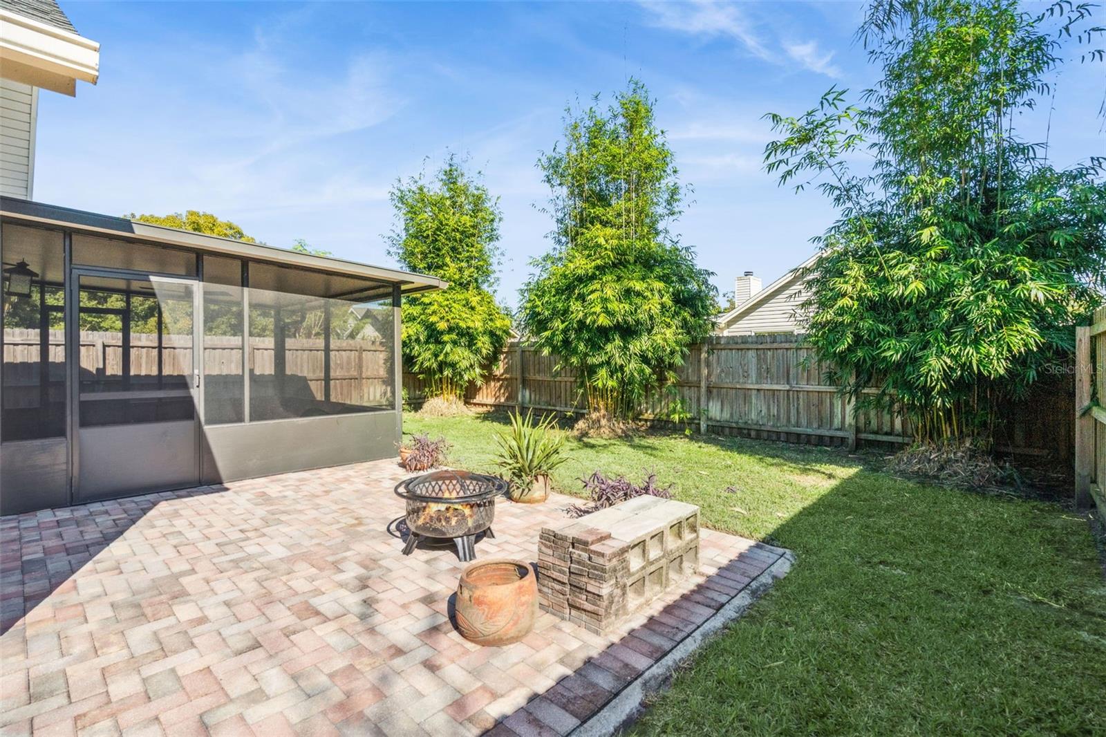 Image 32 of 40 For 2111 Churchill Downs Circle