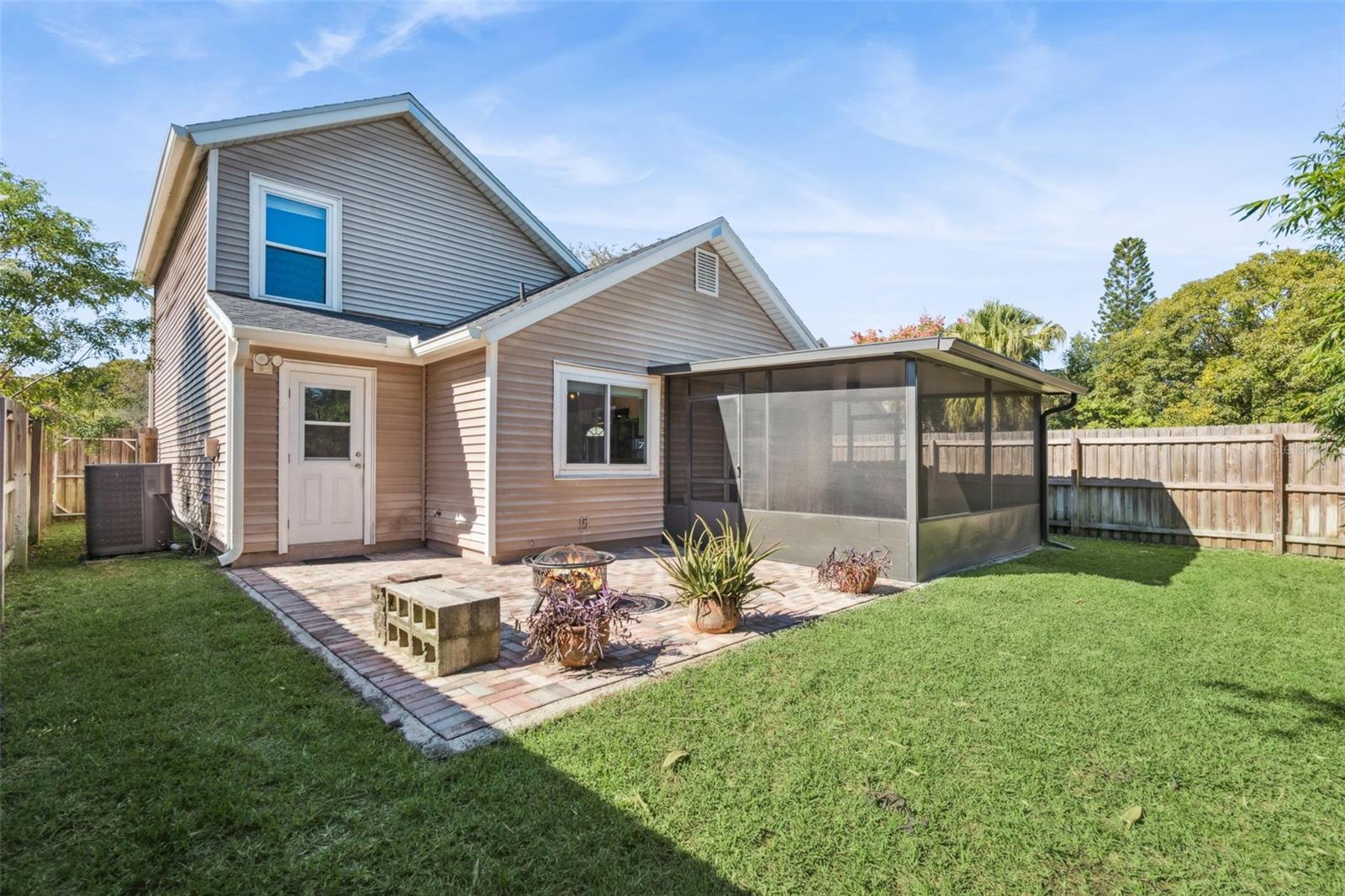 Image 36 of 40 For 2111 Churchill Downs Circle