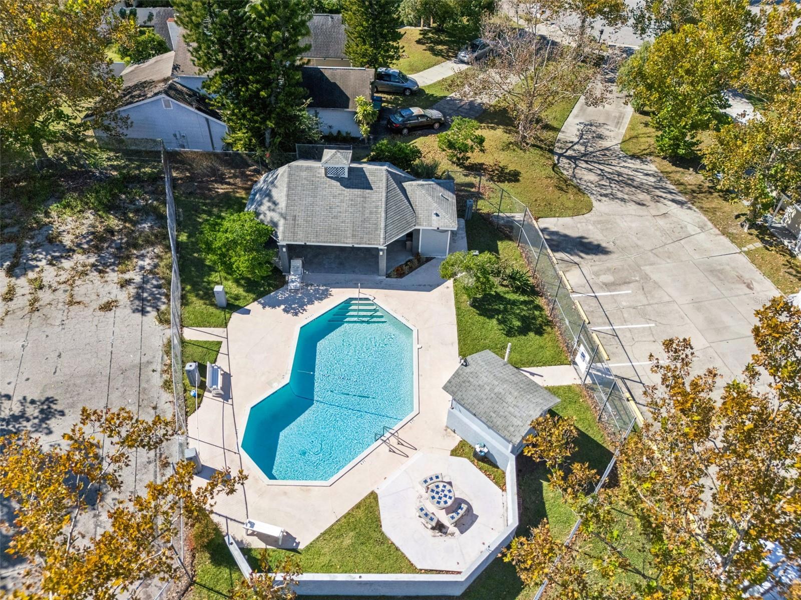 Image 39 of 40 For 2111 Churchill Downs Circle