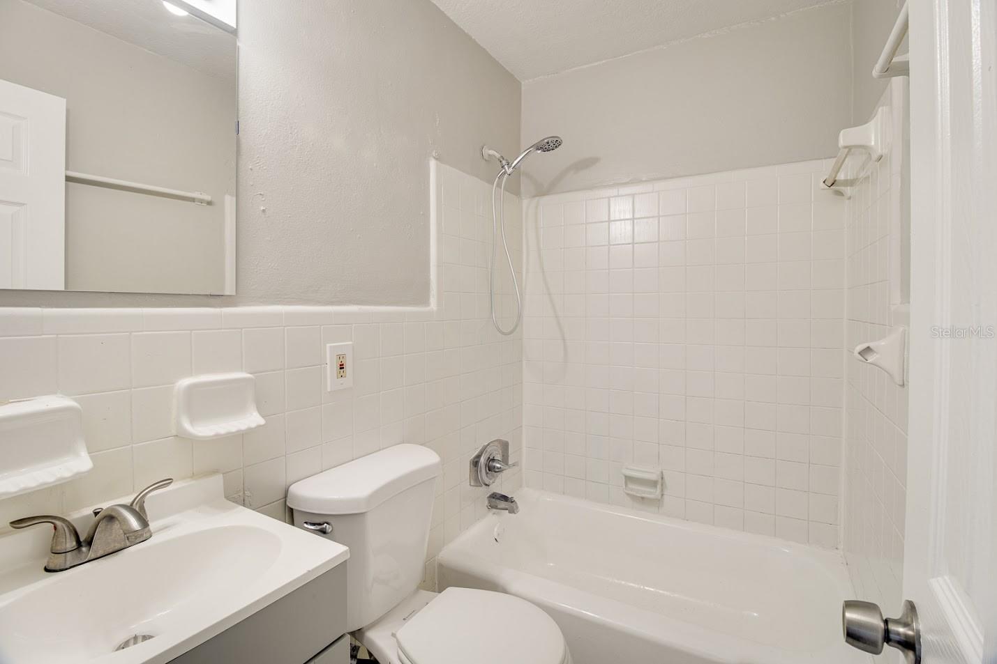 Image 6 of 12 For 1341 Point Drive 1