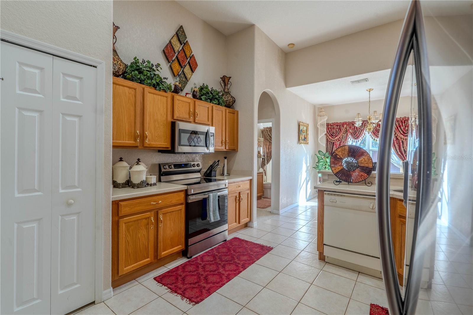 Image 10 of 18 For 403 Lake Amberleigh Drive