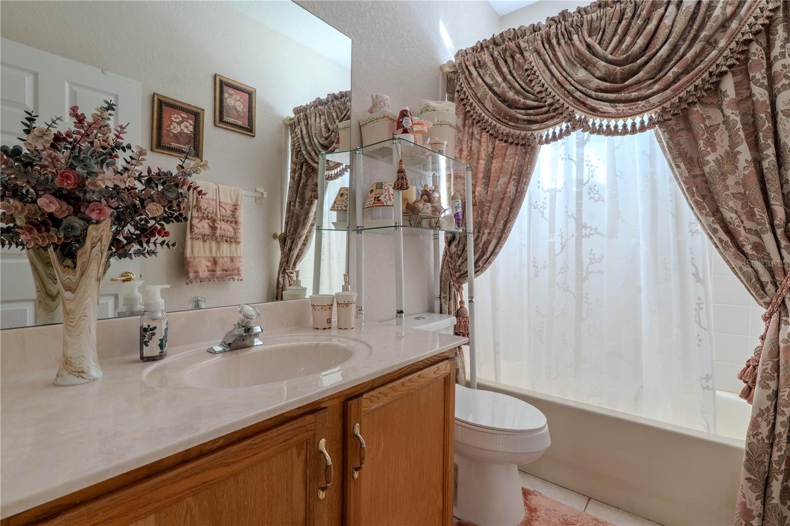 Image 15 of 18 For 403 Lake Amberleigh Drive