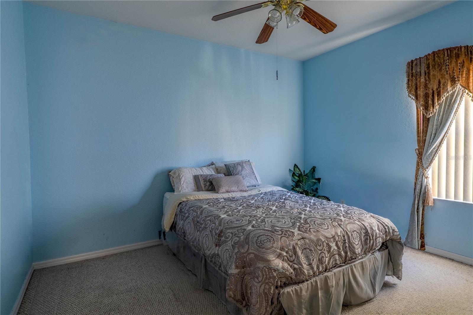 Image 16 of 18 For 403 Lake Amberleigh Drive