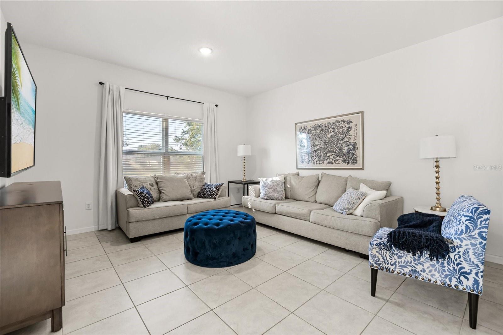 Image 11 of 38 For 321 Meadow Pointe Drive