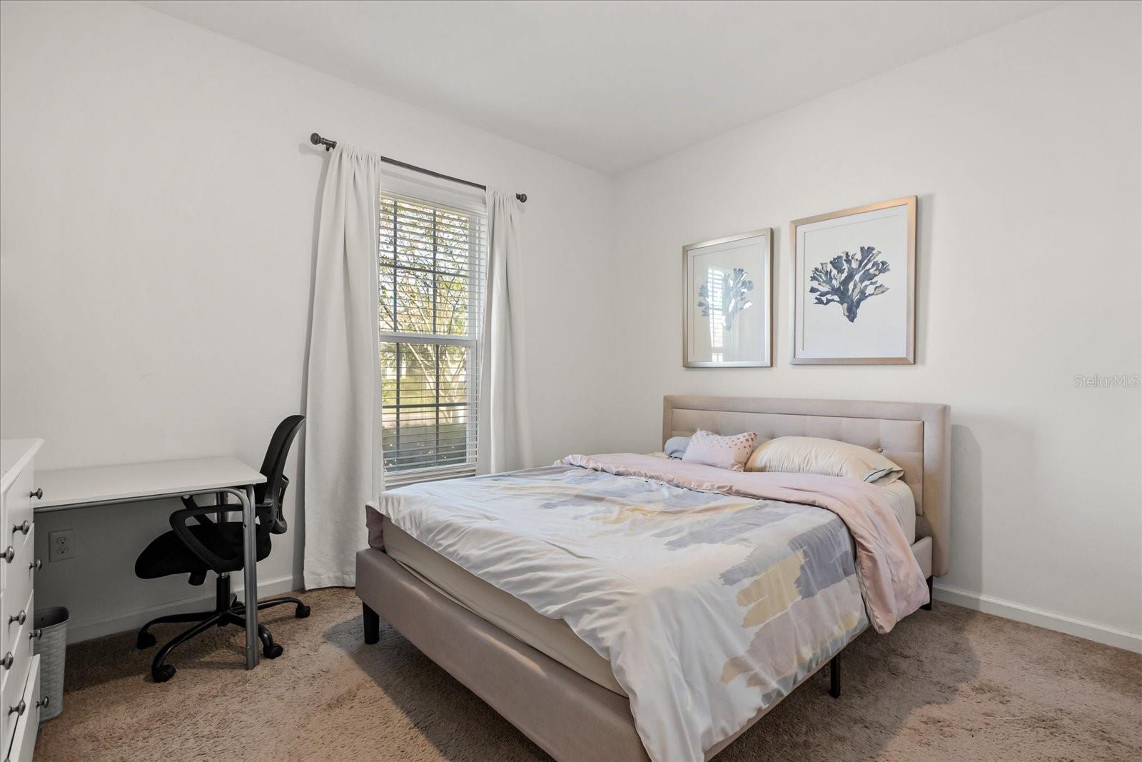 Image 16 of 38 For 321 Meadow Pointe Drive