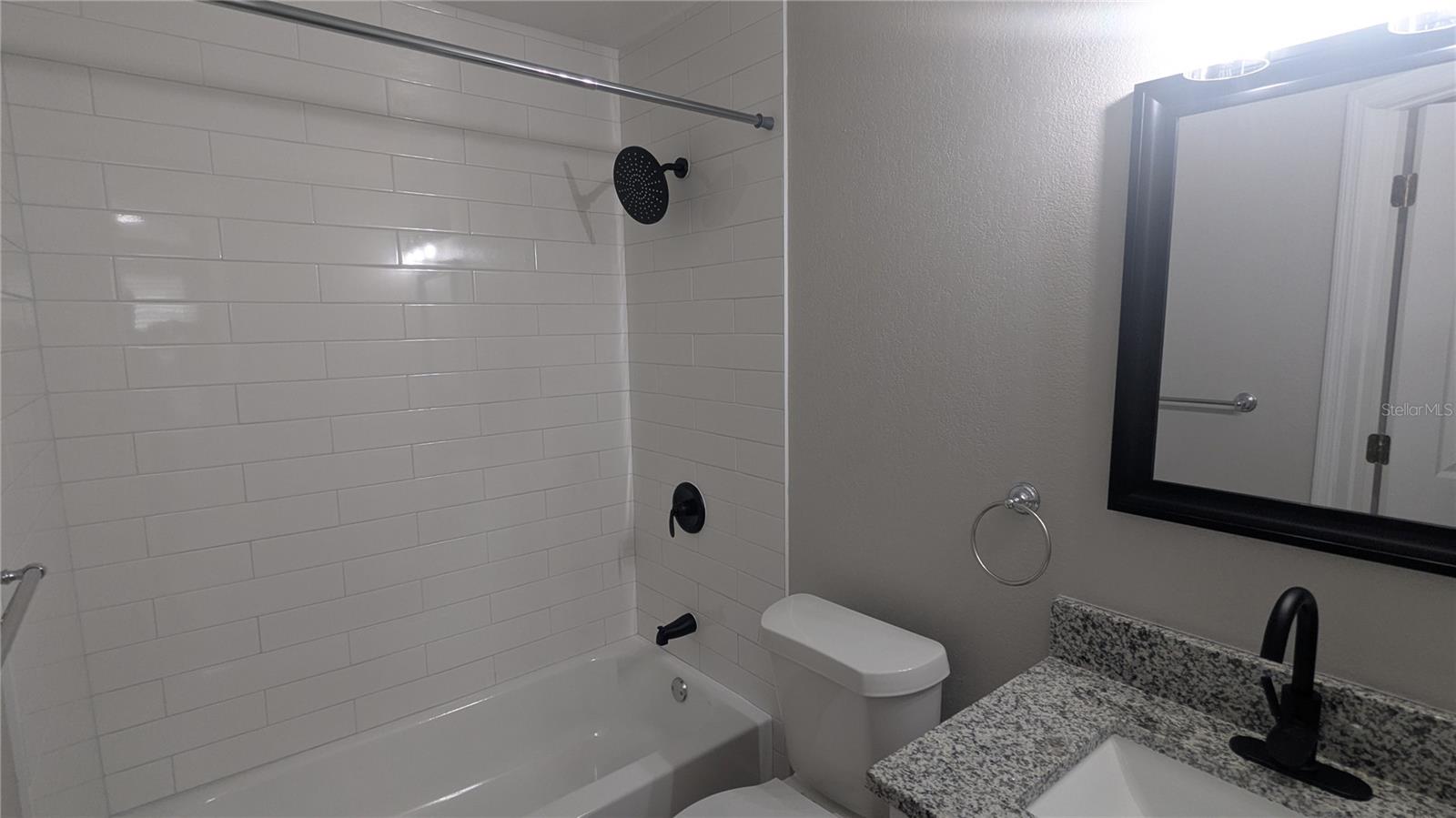 Image 11 of 29 For 1948 Lake Atriums Circle 120