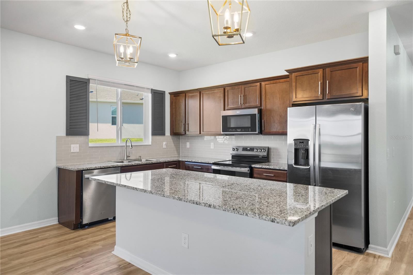 Image 16 of 78 For 1688 Littleleaf Boxwood Loop