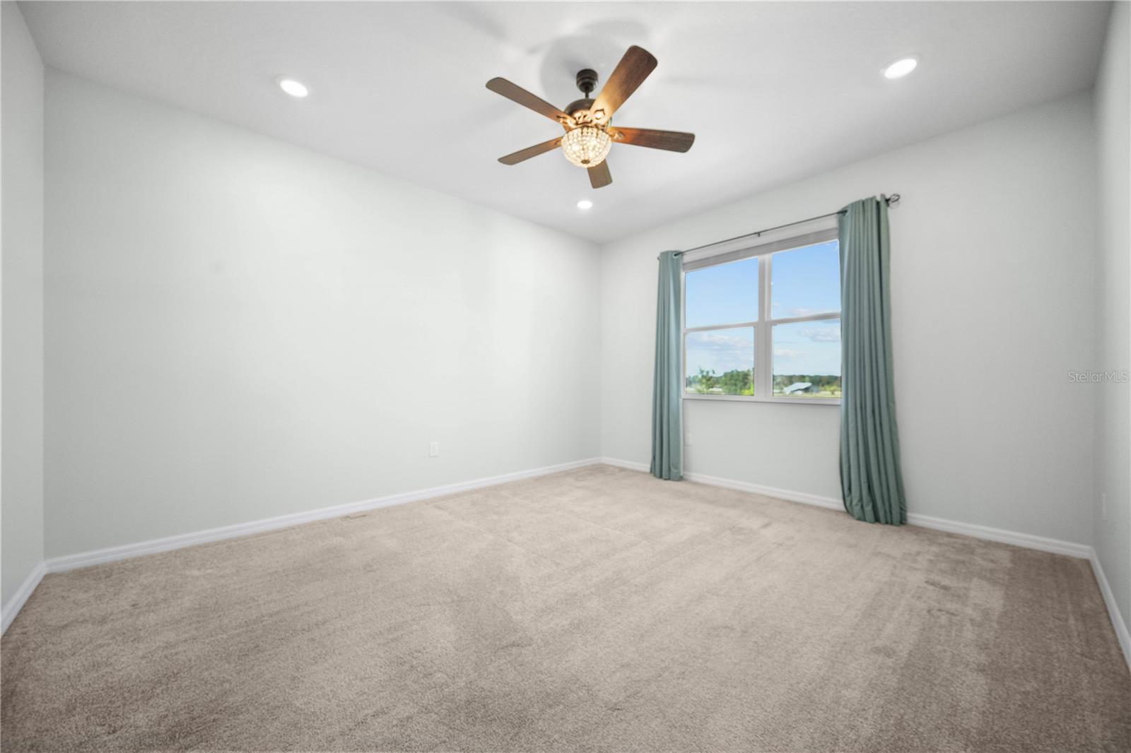 Image 29 of 78 For 1688 Littleleaf Boxwood Loop