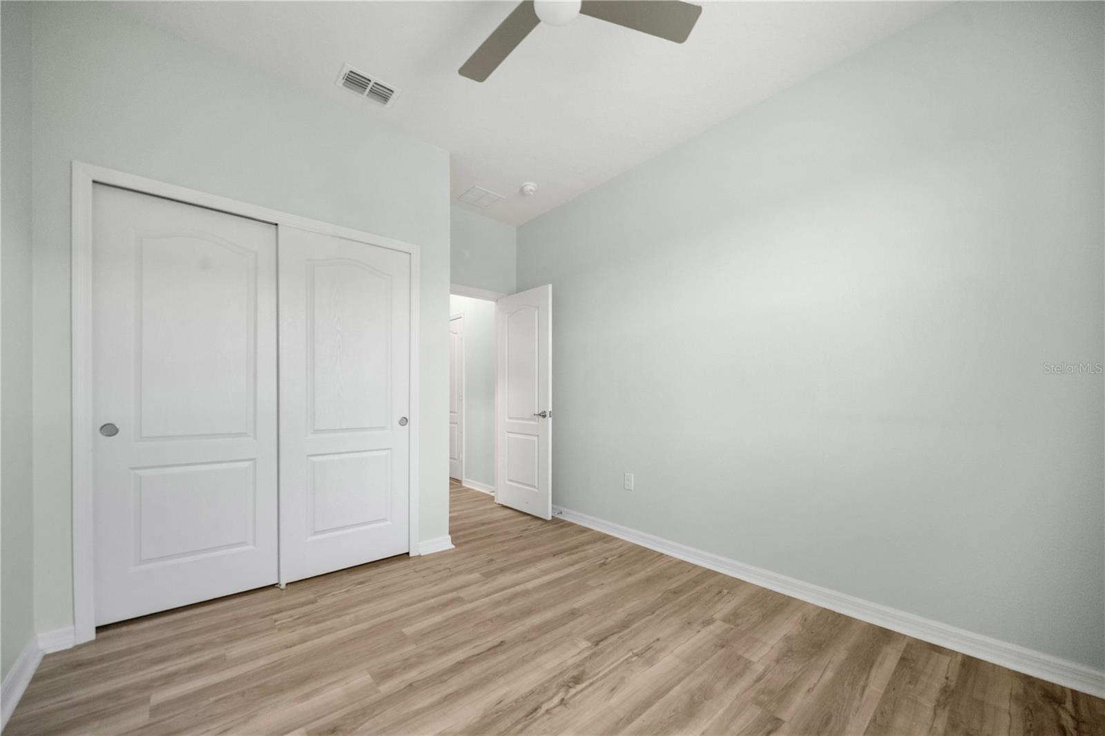 Image 39 of 78 For 1688 Littleleaf Boxwood Loop